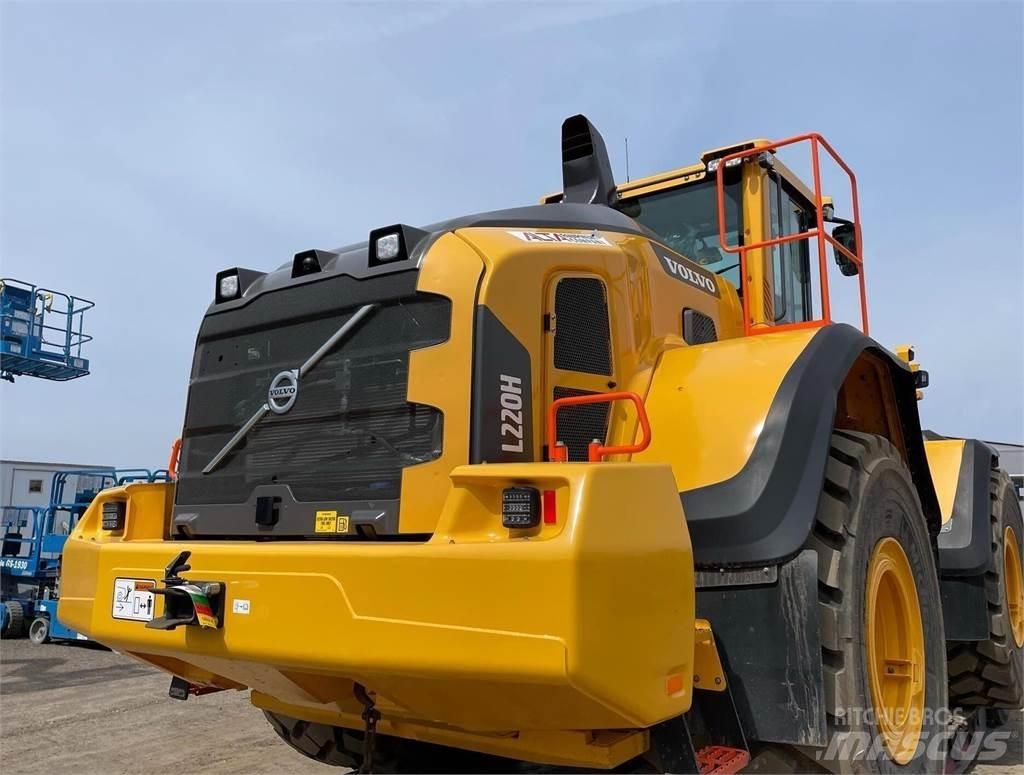 Volvo L220H Incarcator pe pneuri