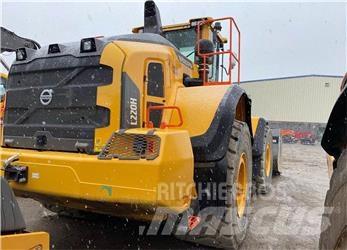 Volvo L220H Incarcator pe pneuri