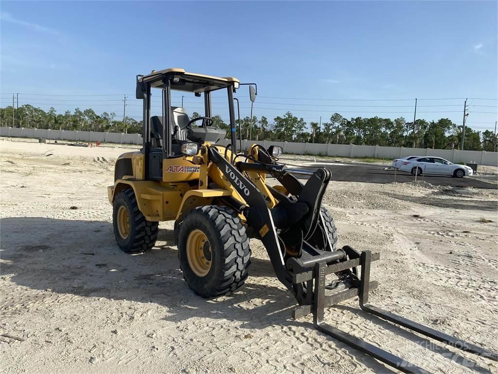 Volvo L30GS Incarcator pe pneuri