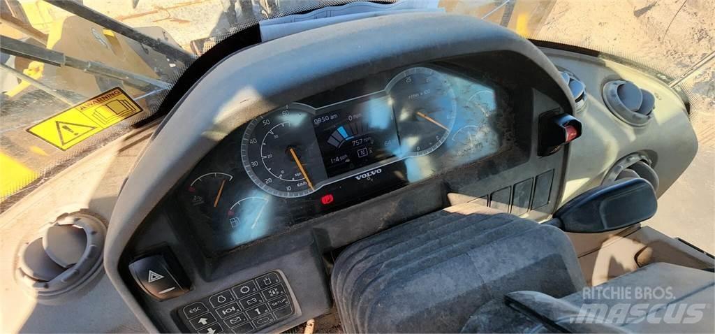 Volvo L90H Incarcator pe pneuri