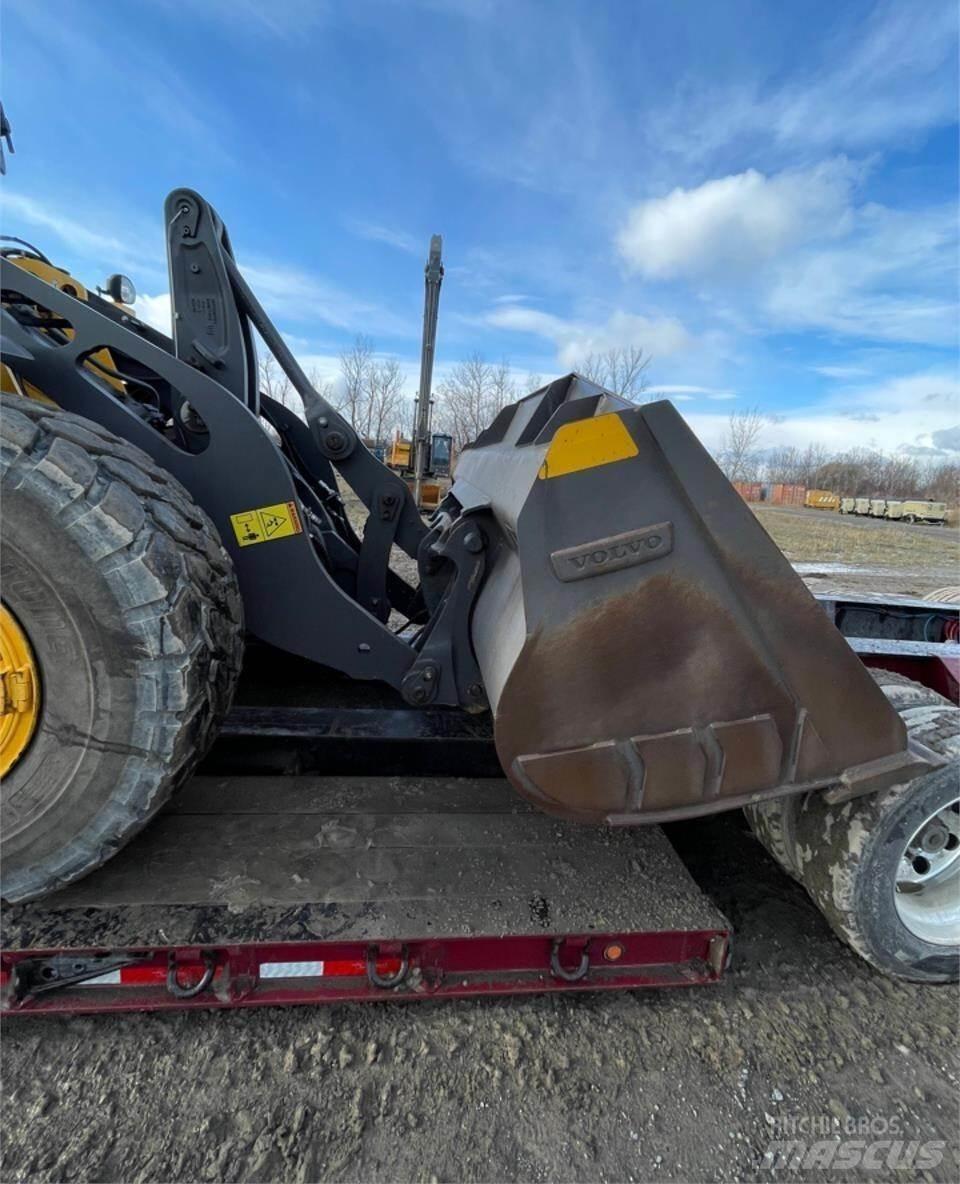 Volvo L90H Incarcator pe pneuri