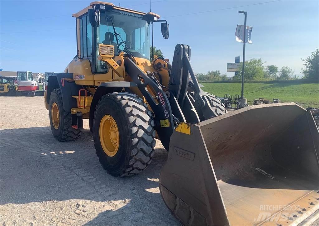 Volvo L90H Incarcator pe pneuri