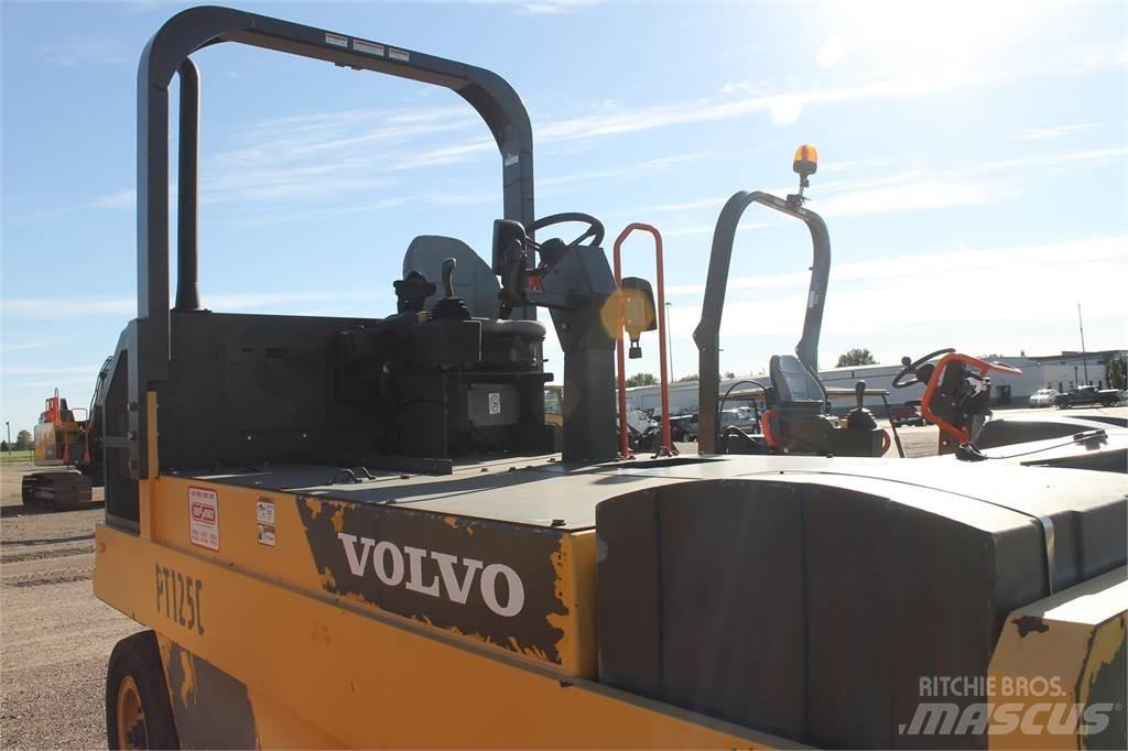Volvo PT125C Cilindri compactori cu roti