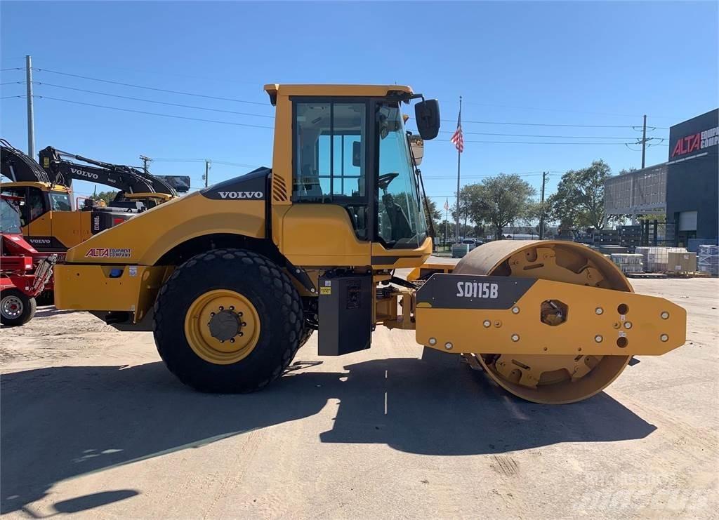 Volvo SD115B Cilindri compactori dubli