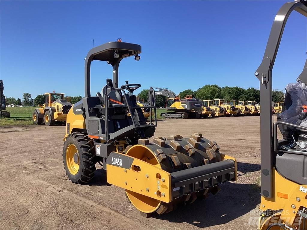 Volvo SD45B Cilindri compactori dubli