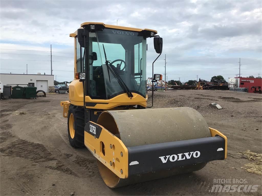 Volvo SD75B Cilindri compactori dubli