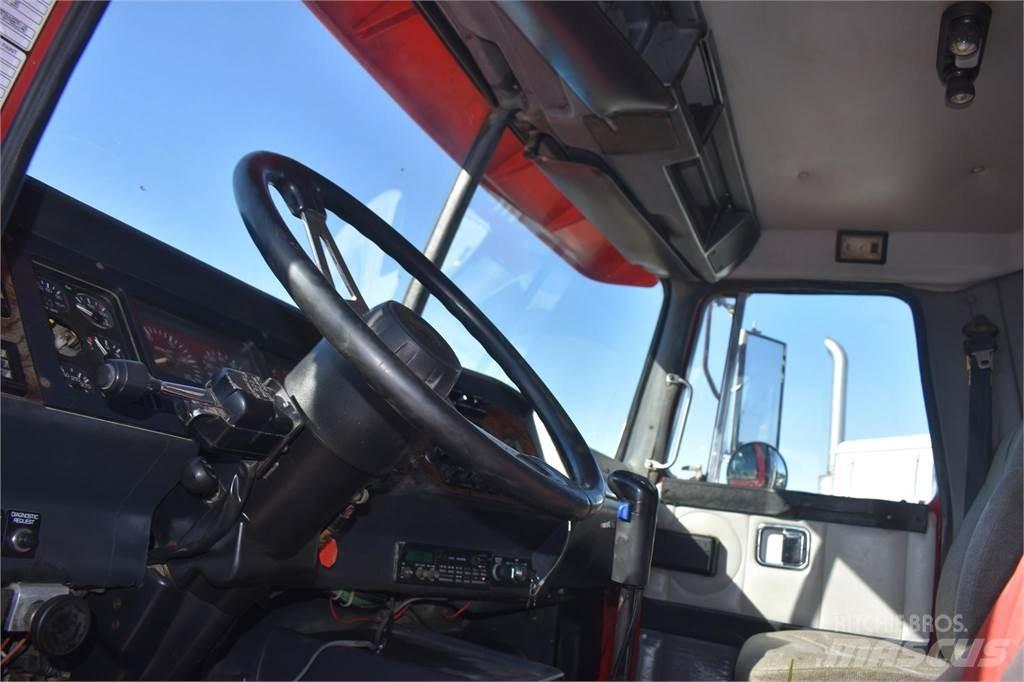Volvo WG64T Autobasculanta