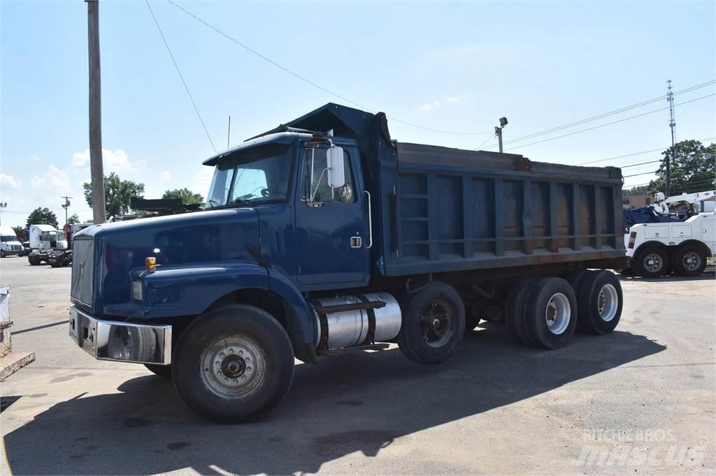 Volvo WG64T Autobasculanta