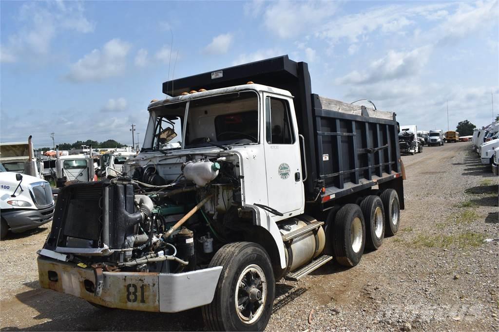 Volvo WG84B Autobasculanta