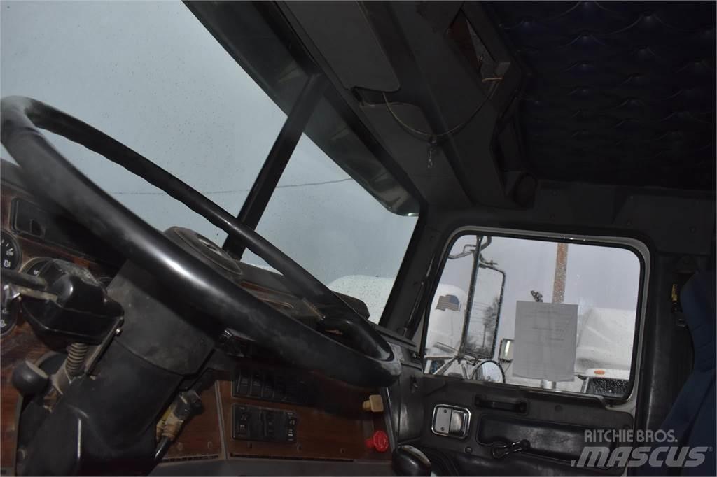Western Star 4900FA Autobasculanta