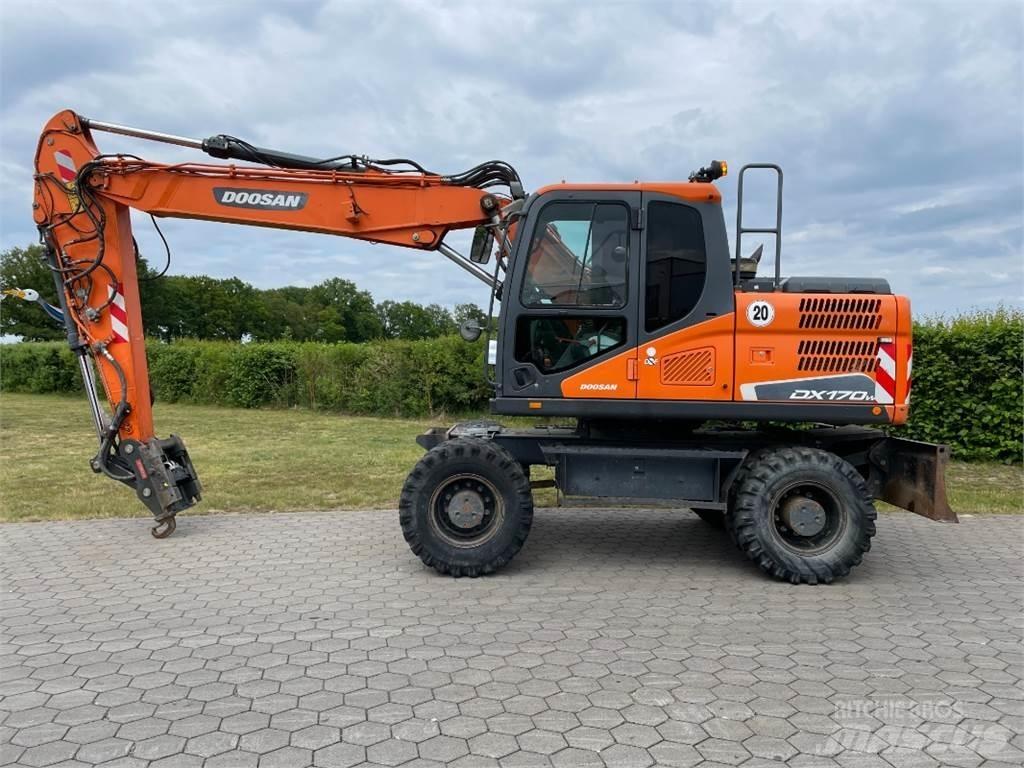 Doosan DX170W-5 Excavatoare cu roti