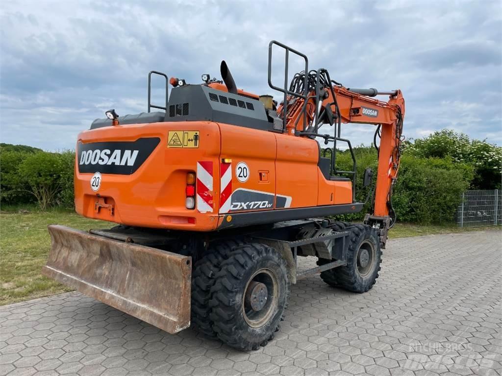 Doosan DX170W-5 Excavatoare cu roti