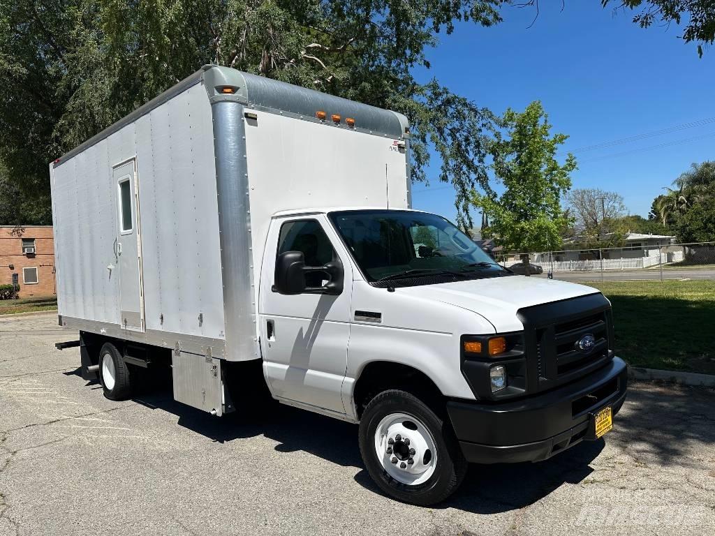Ford E 450 SD Camion vidanje