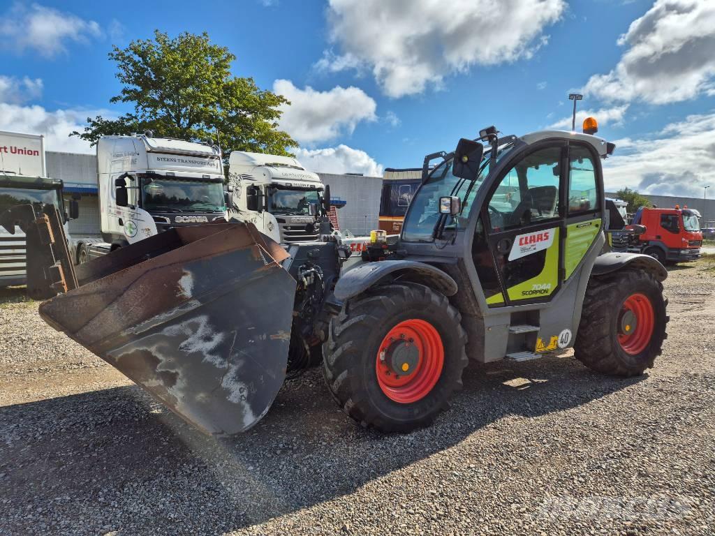 CLAAS Scorpion 7044 Manipulatoare agricole