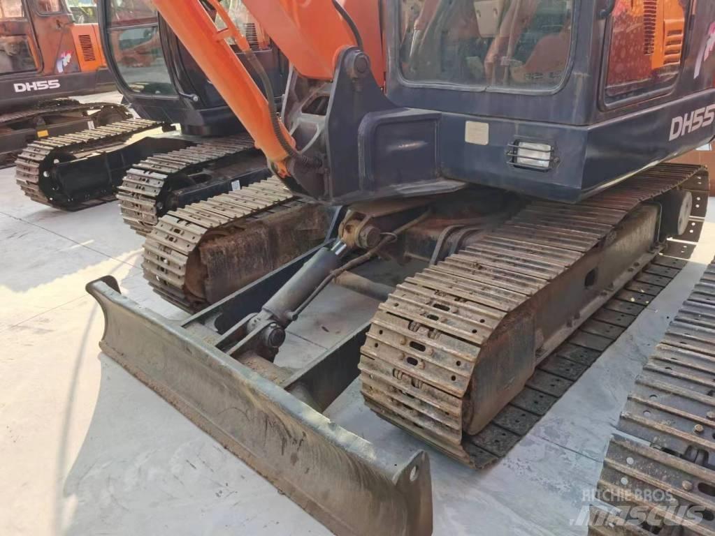 Doosan DH55 Excavatoare pe șenile

