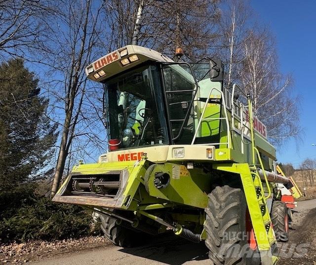 CLAAS Mega 208 Combine de secerat