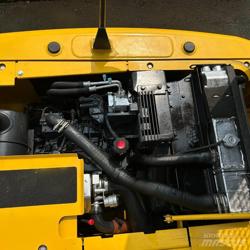 Komatsu 130 Excavatoare pe șenile
