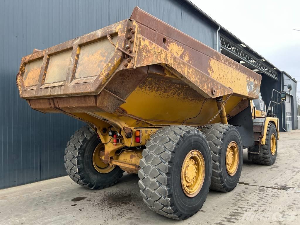 CAT 730 Transportoare articulate