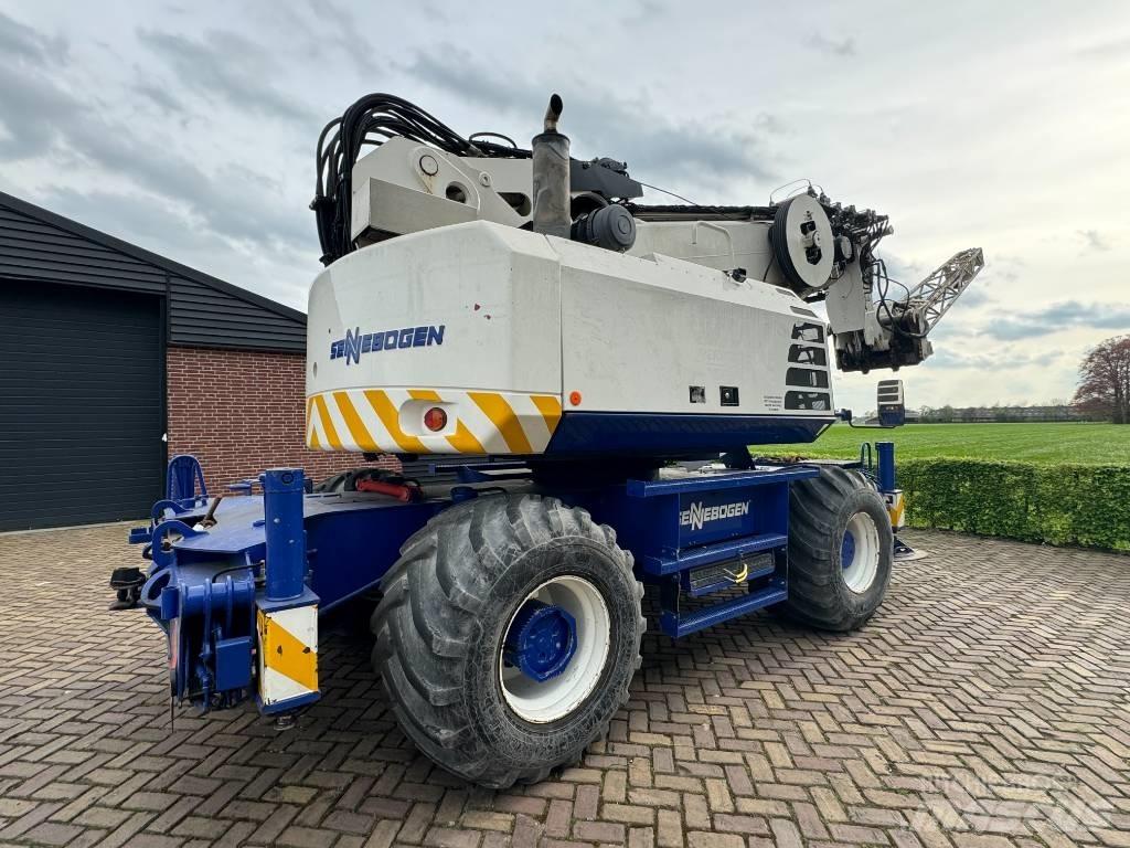 Sennebogen 608 Macara teren accidentat