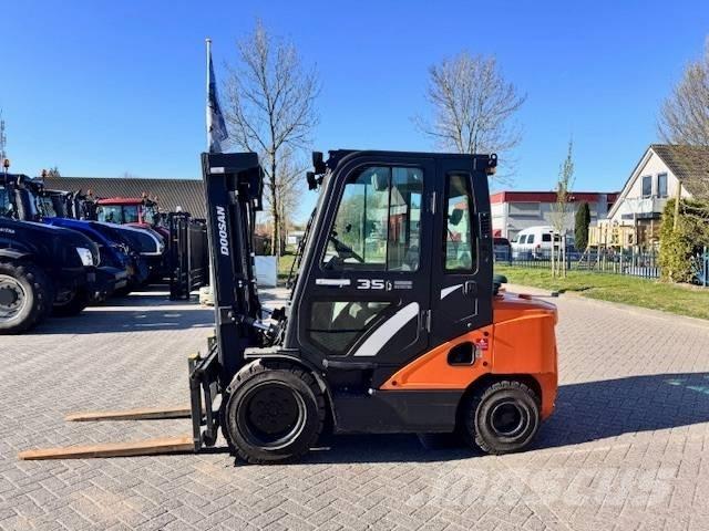 Doosan D35c Pro-7 Stivuitor diesel