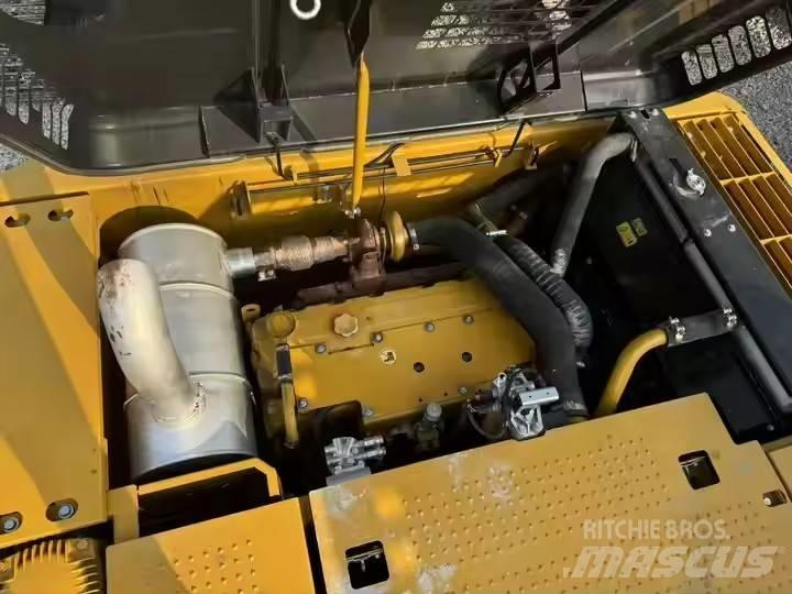 CAT CAT323D2L Excavatoare pe șenile
