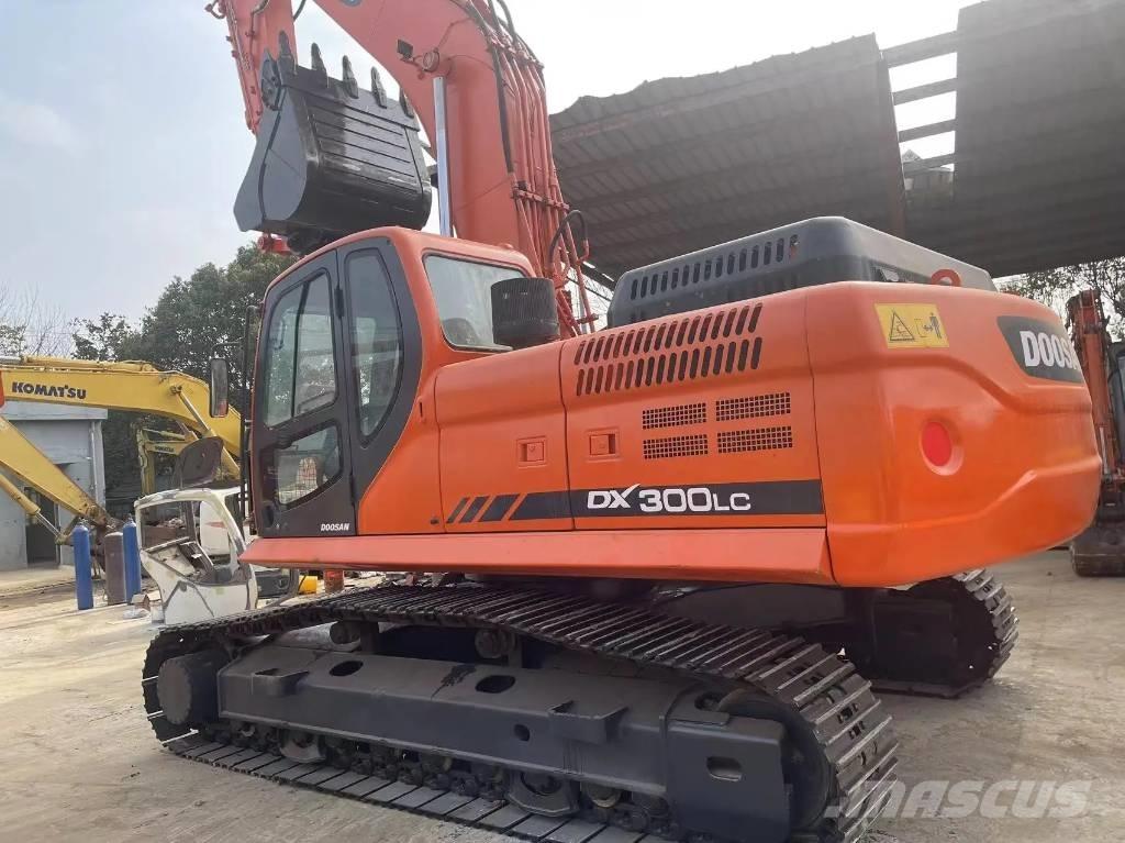 Doosan DX300LC Excavatoare pe șenile
