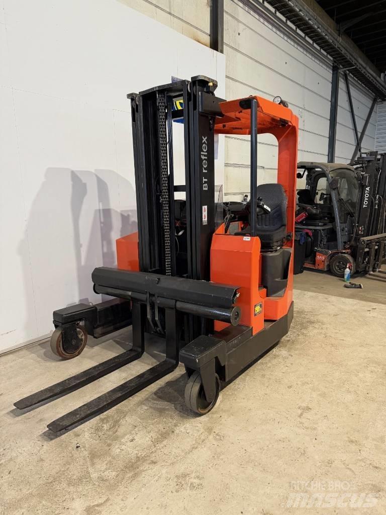 Toyota truck FRE 270 Stivuitor cu catarg retractabil