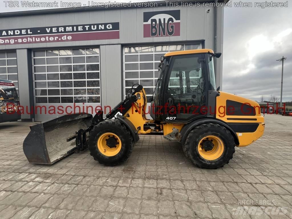 JCB 407 -gebraucht- Incarcator pe pneuri