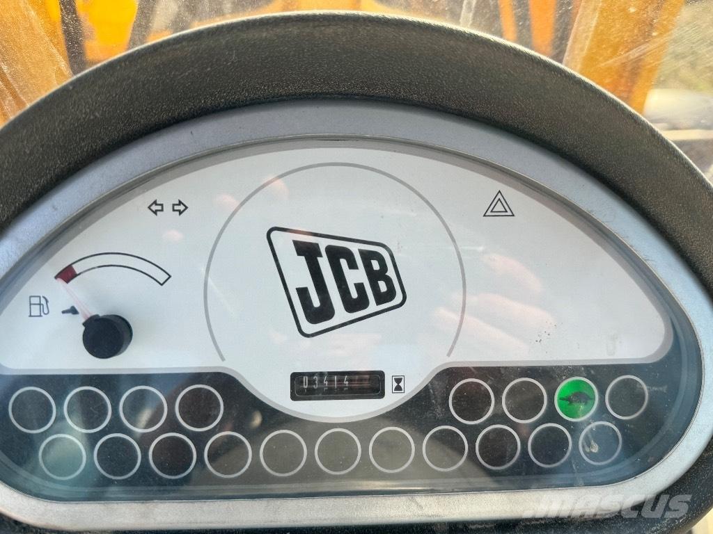 JCB 406 Incarcator pe pneuri