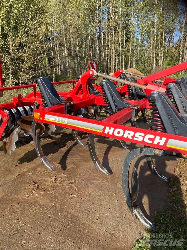 Horsch Terrano 3 FX Cultivatoare