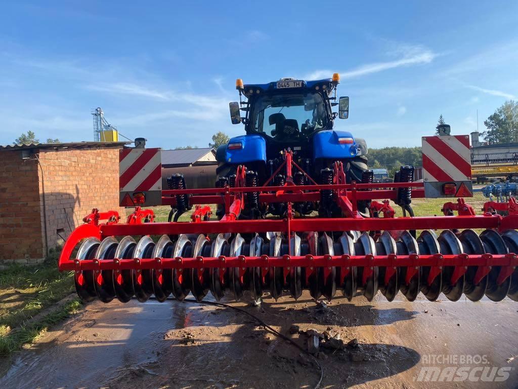 Horsch Terrano 3 FX Cultivatoare