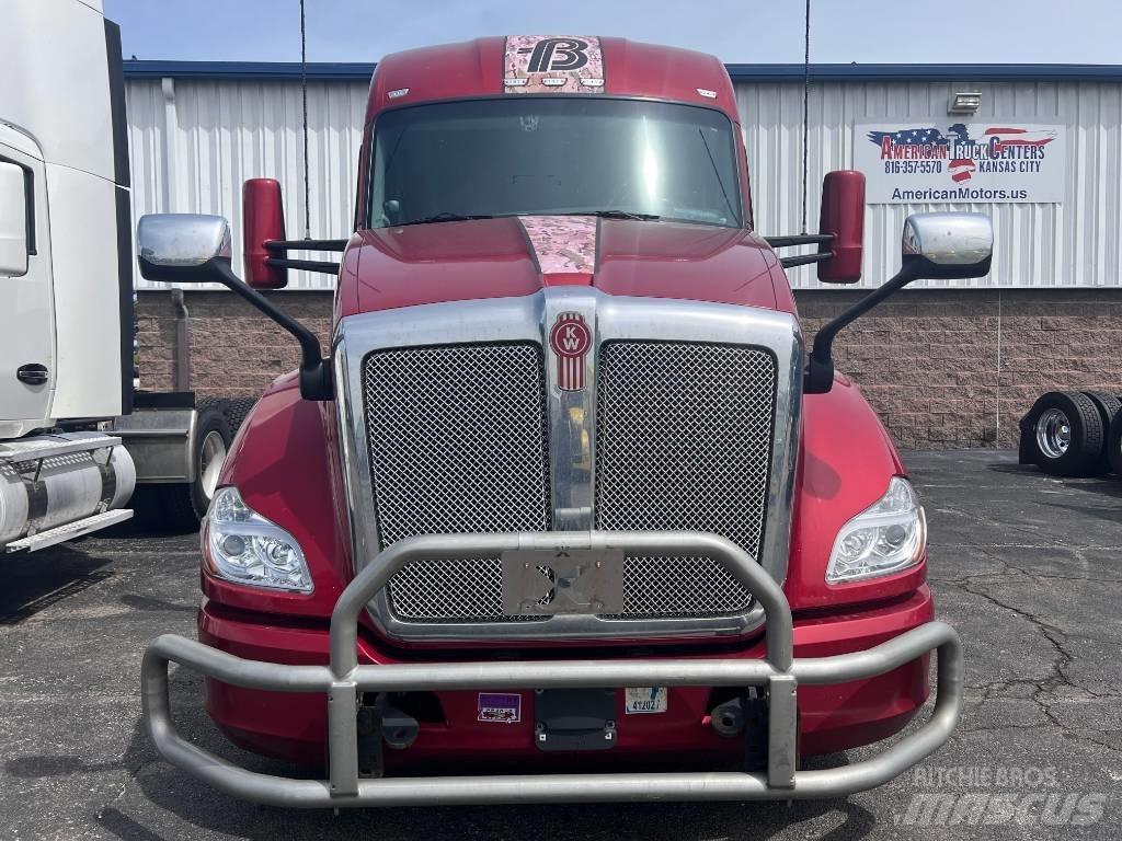 Kenworth T 680 Autotractoare