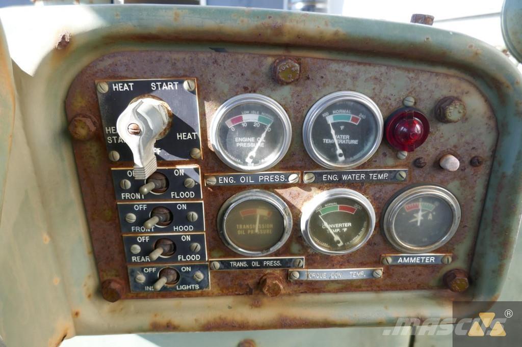 CAT D7F Ex-army Buldozere pe senile