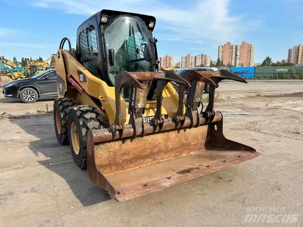 CAT 246 C Mini incarcator