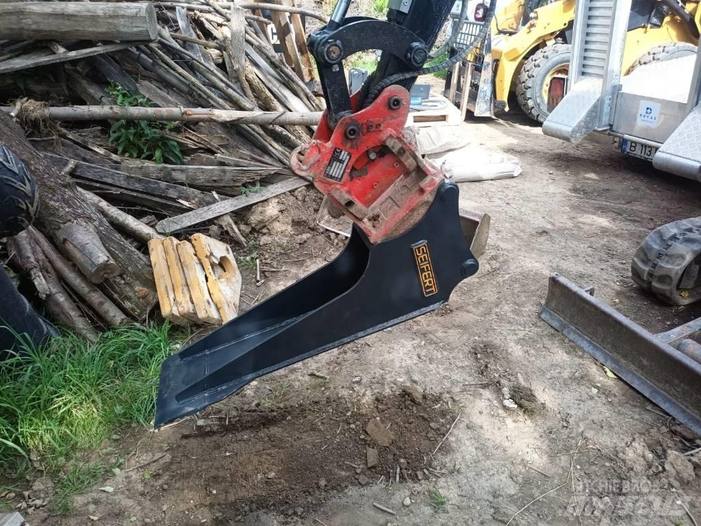 CAT 301.6  05A Mini excavatoare < 7t
