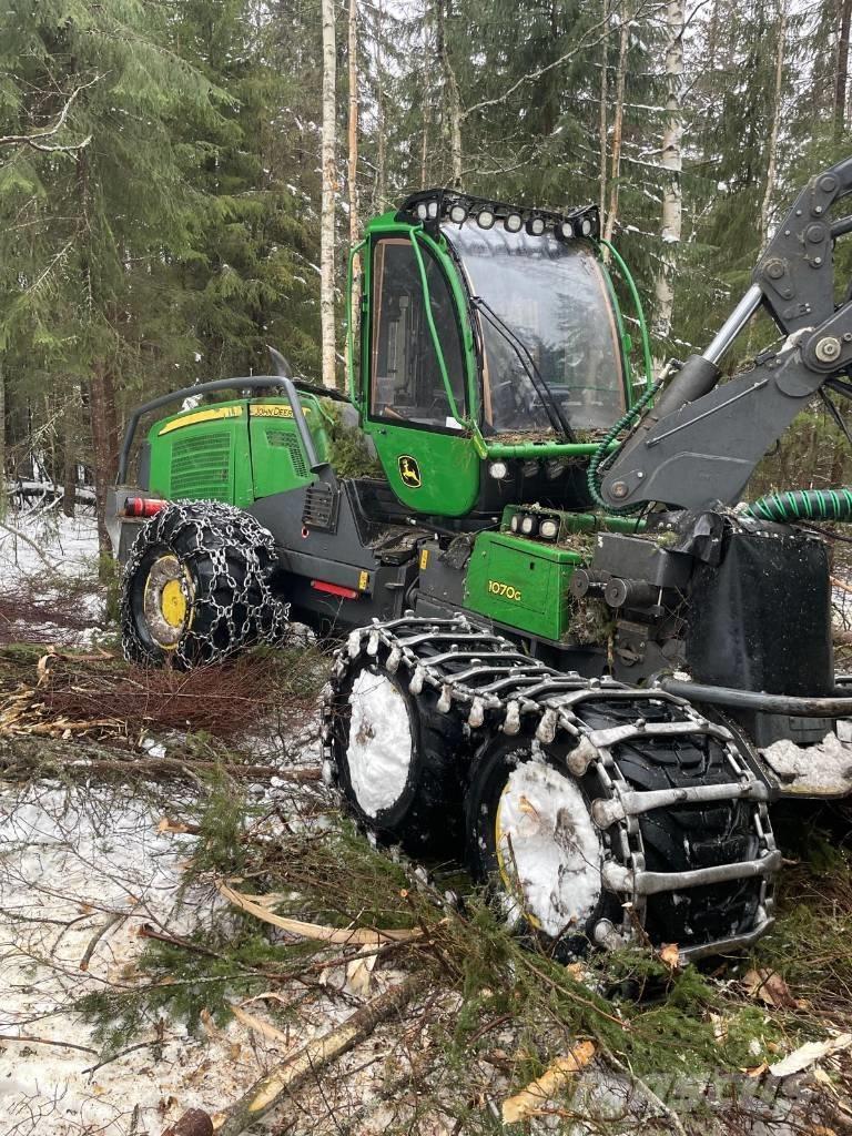 John Deere 1070 G Combine forestiere