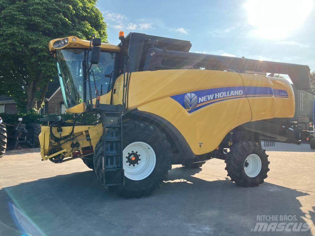 New Holland CX 6090 Combine de secerat