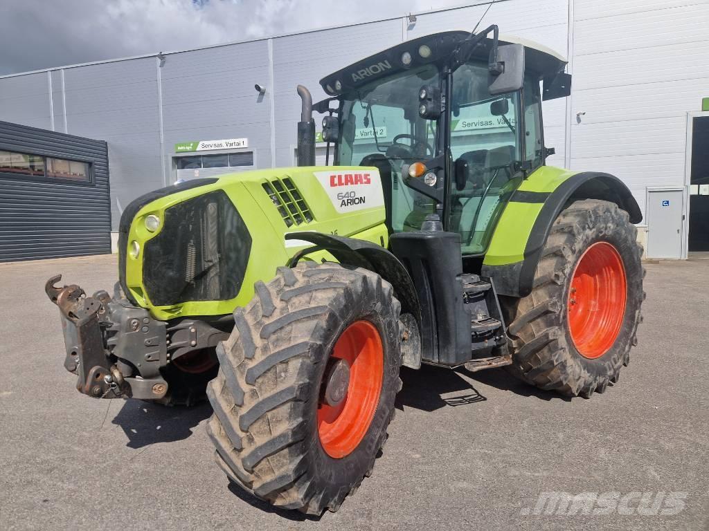 CLAAS Arion 640 CIS Tractoare