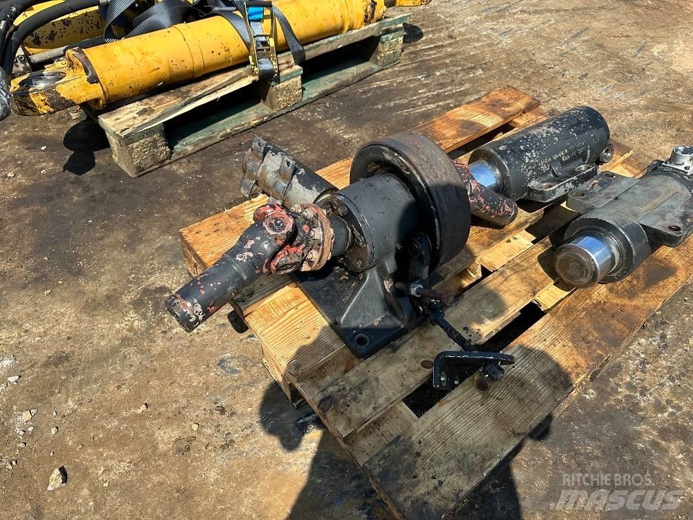 CAT 214 B FT gearbox Excavatoare cu roti