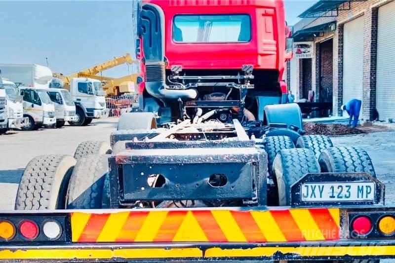 UD CGE 370 8x4 Altele