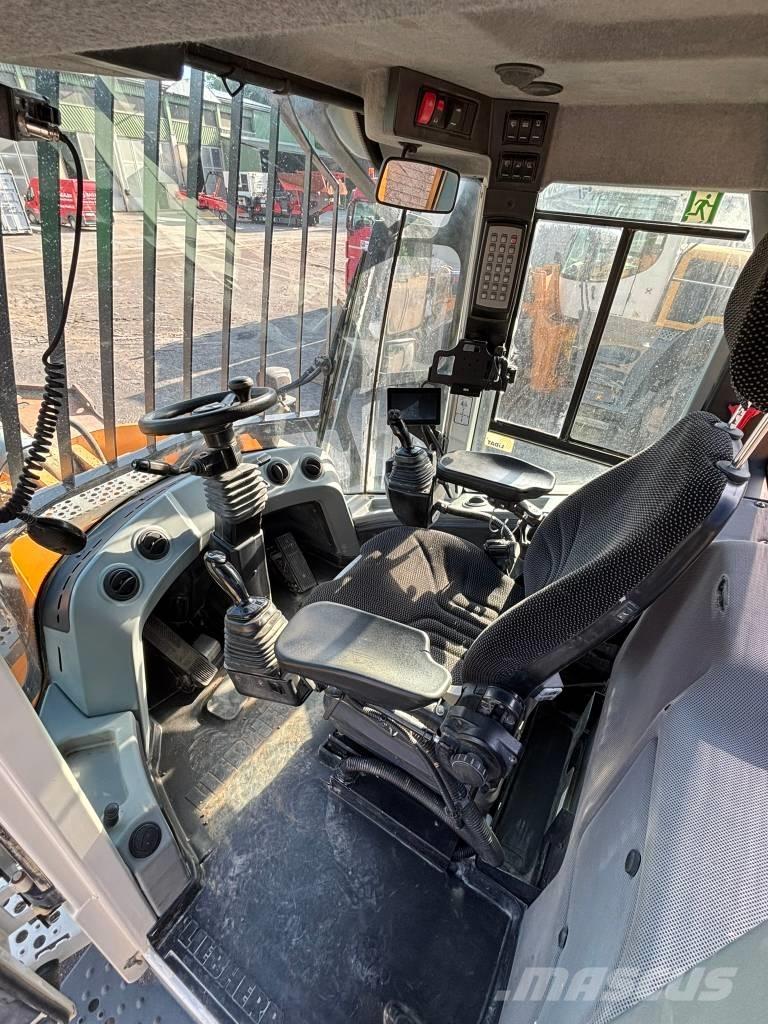Liebherr L 576 Incarcator pe pneuri