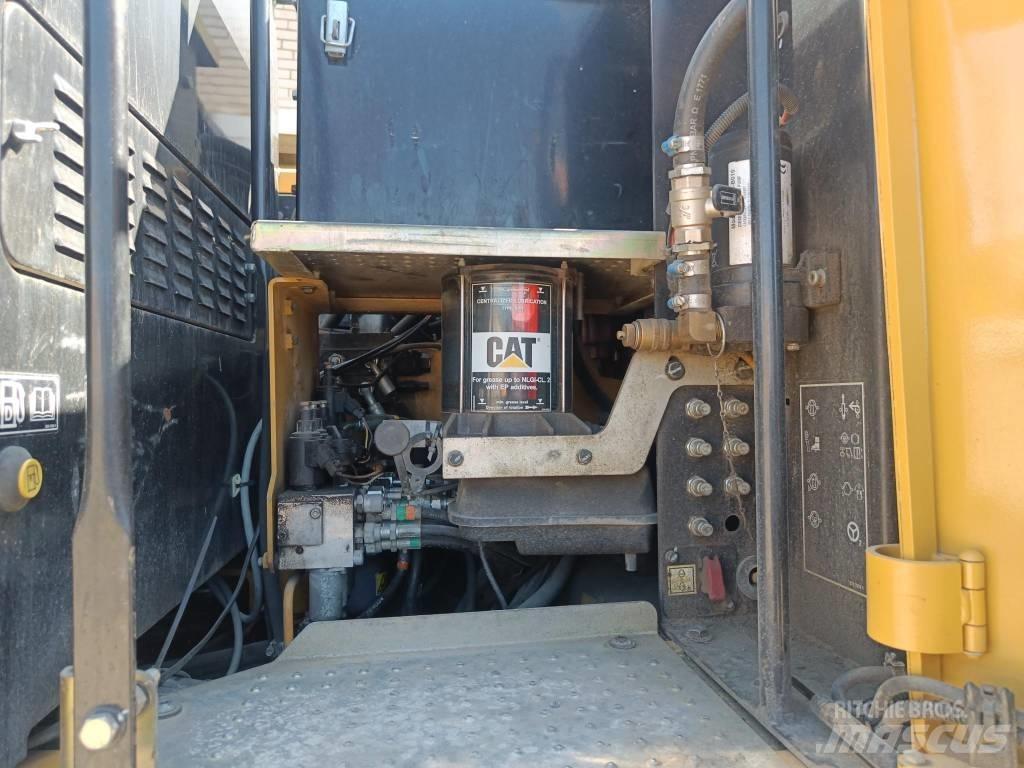 CAT M 315 D Excavatoare cu roti