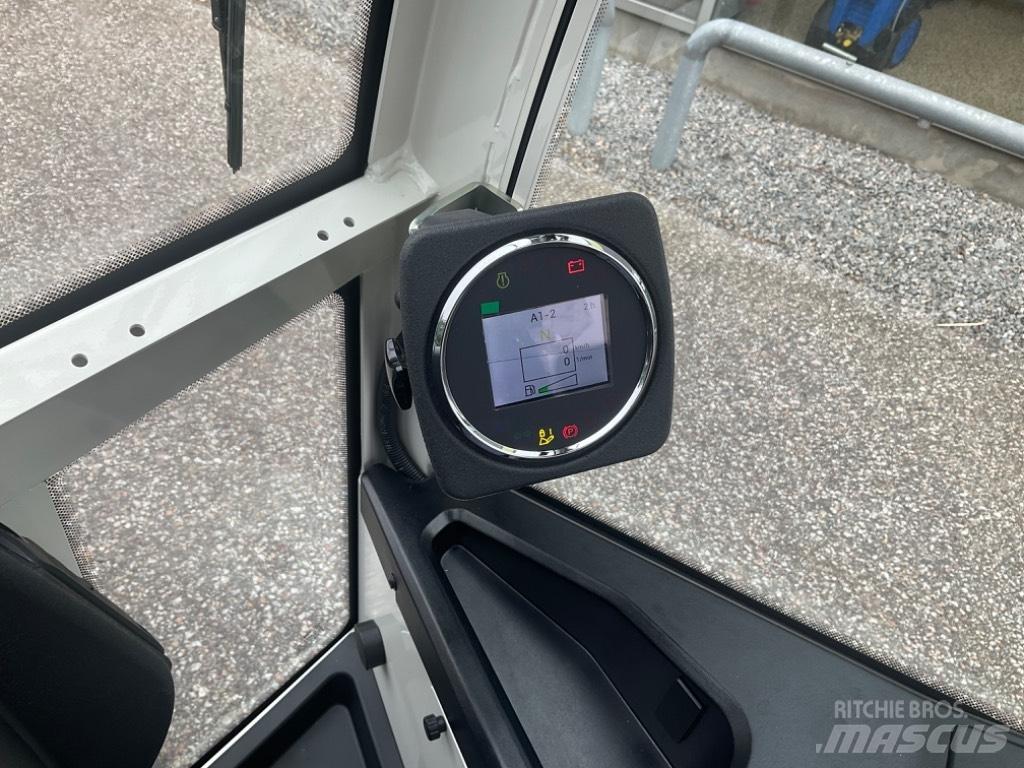 CLAAS Torion 535 Incarcator pe pneuri