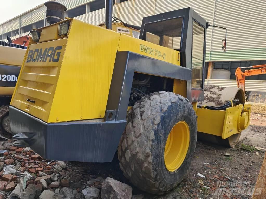 Bomag BW 217 Compactoare monocilindrice