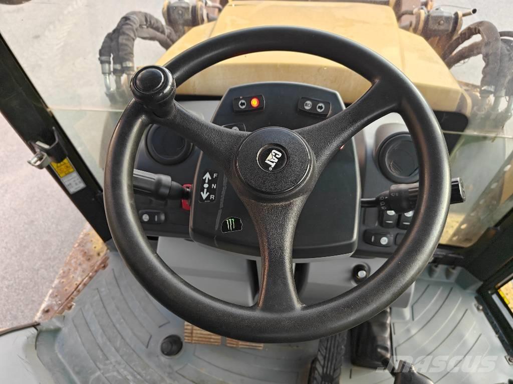 CAT 428 F Buldoexcavatoare