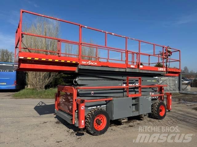 SkyJack SJ 9250 RT Platforme foarfeca