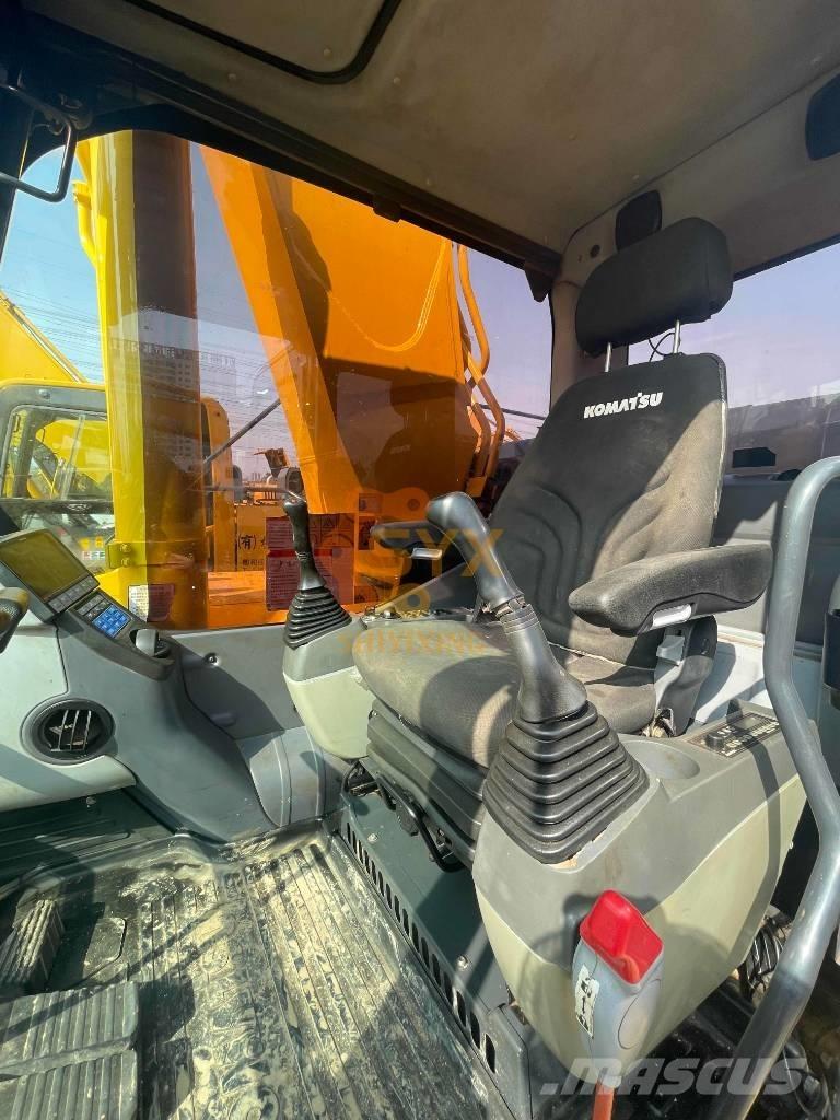 Komatsu PC 450 LC-8 Excavatoare pe șenile
