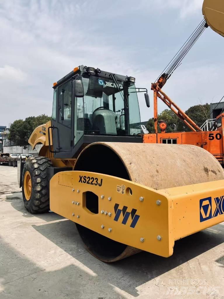 XCMG XS 223 J Compactoare monocilindrice