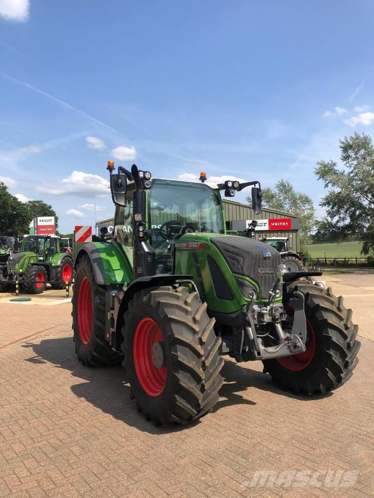 Fendt 718 Vario Tractoare