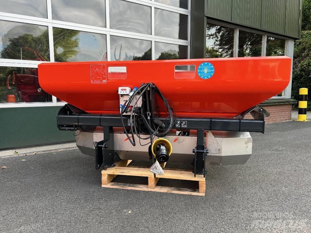 Kubota DSM 1100 Împrastierea mineralelor